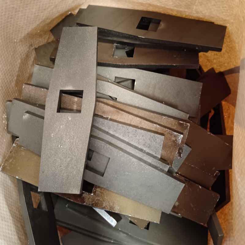 400耐磨板现货切割