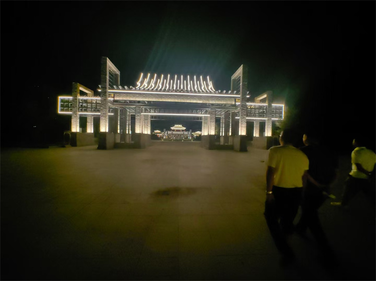 
景区亮化
工程
效果图联系