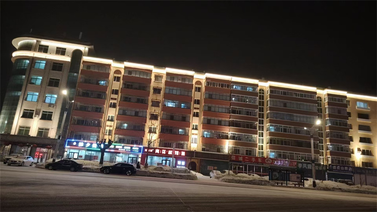 
景區樓體亮化
效果圖
選迪拉照明當地廠家值得信賴