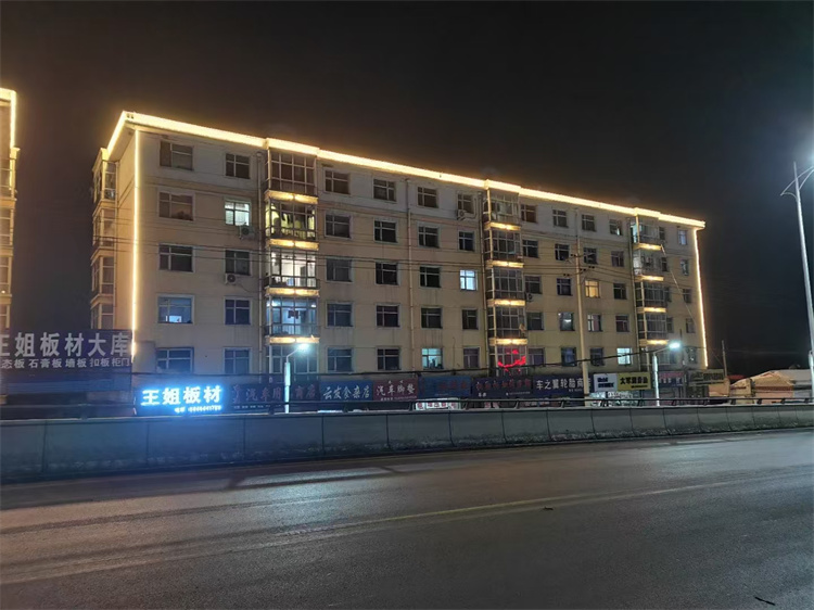 樓體亮化

效果圖聯系高品質現貨銷售
