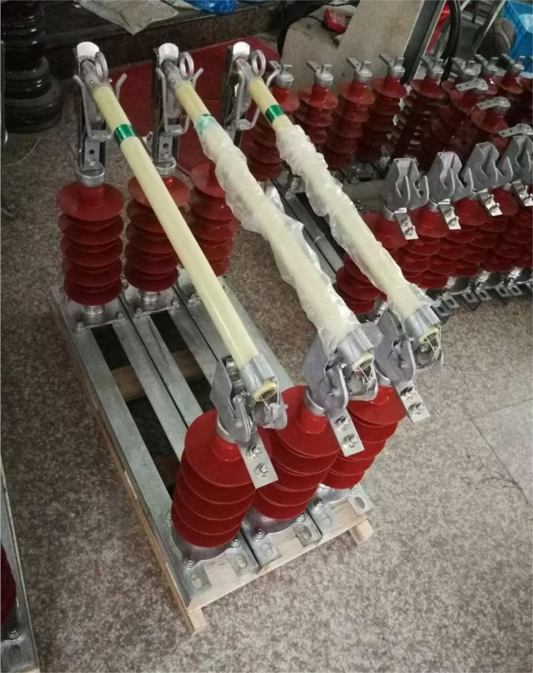戶外高壓交流跌落式熔斷器期待您的垂詢