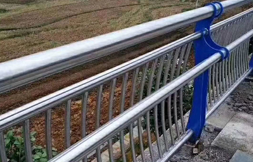 新产品：不锈钢道路护栏采购